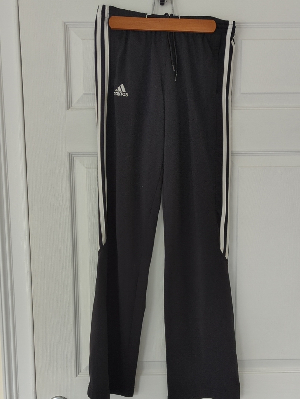 Adidas Black Track Pants with Zipper Pockets And Legs (Bottom) Women's Small